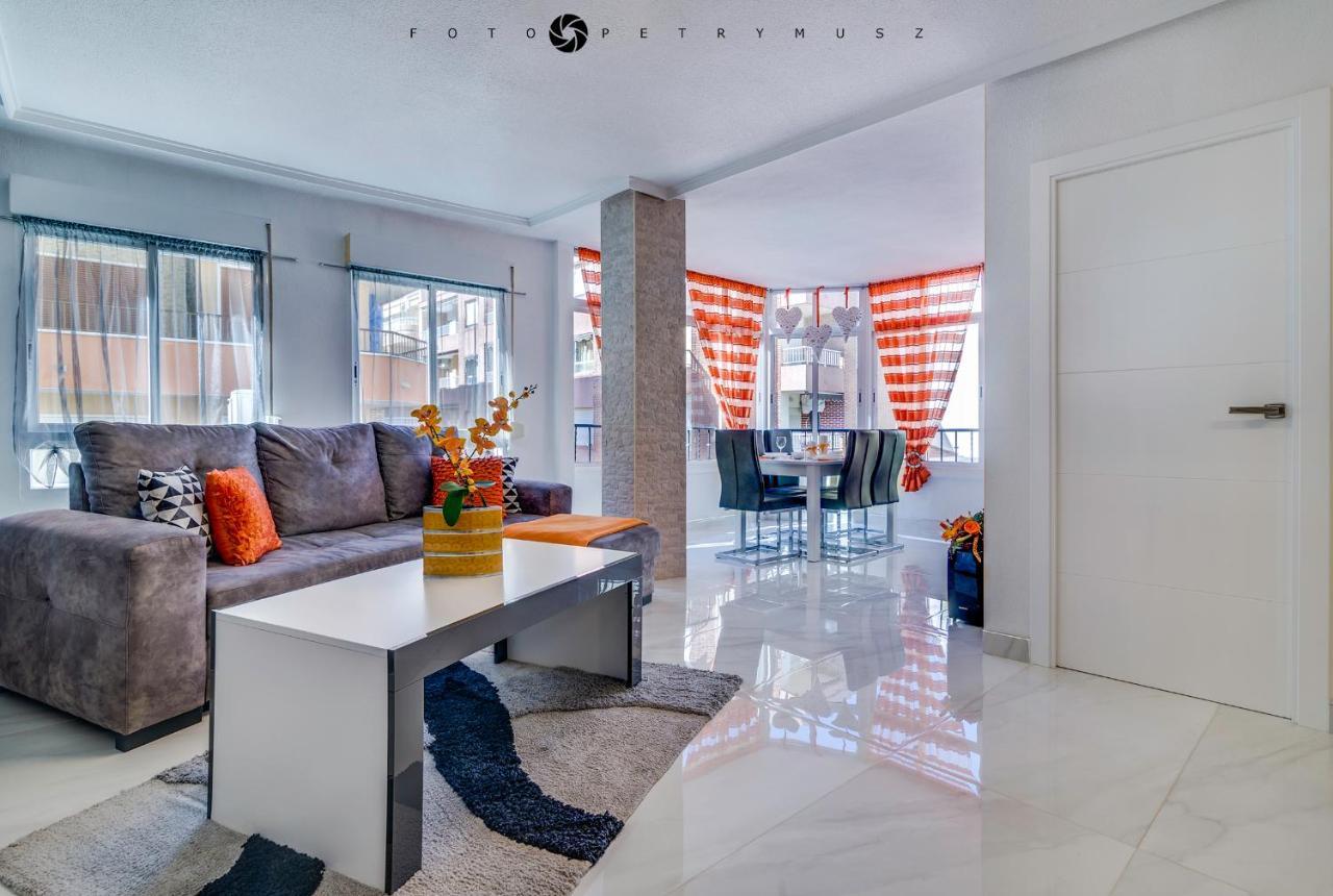 Appartement Edificio Urizaga à Torrevieja Extérieur photo
