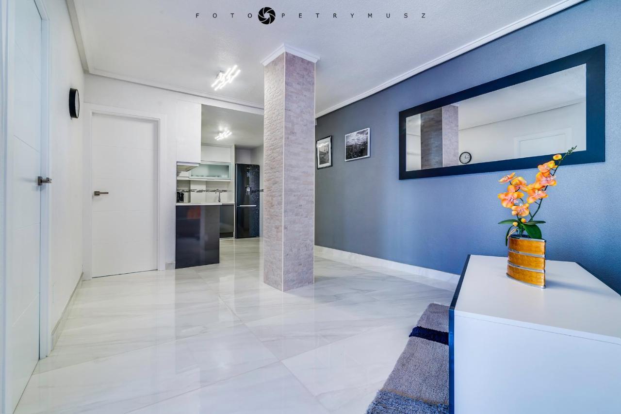 Appartement Edificio Urizaga à Torrevieja Extérieur photo